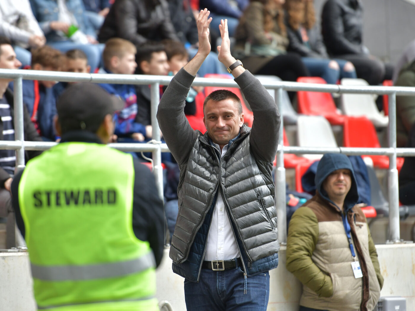 Fratele lui Vasili Hamutovski, noi detalii despre fostul portar al Stelei. „N-am putut lua încă legătura cu el! Suntem încrezători că situația lui se va lămuri și va fi eliberat!”