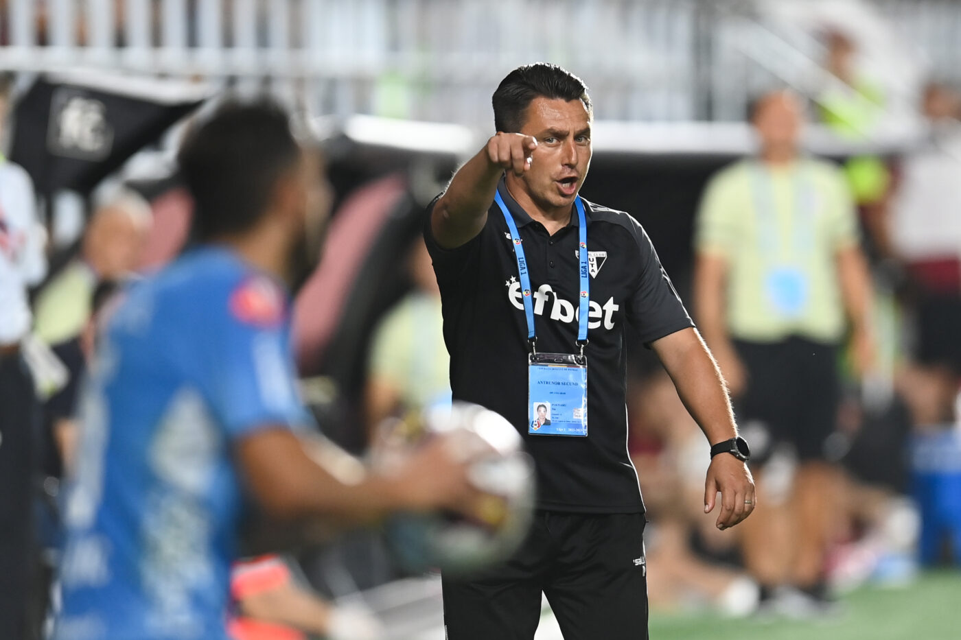 Ilie Poenaru s-a enervat după FCSB – UTA 2-1! Și-a băgat jucătorii în ședință chiar la Arena Națională. „Le-am spus niște adevăruri!”