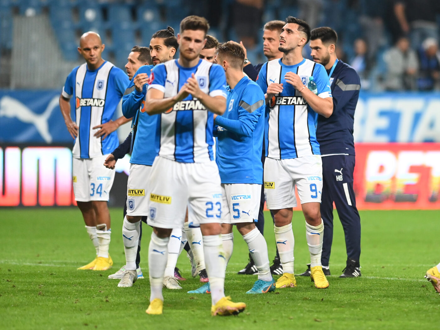 Top pariu: Duelurile din SuperLigă în prim-plan » Pachetul Zilei are cota 12.72 »»