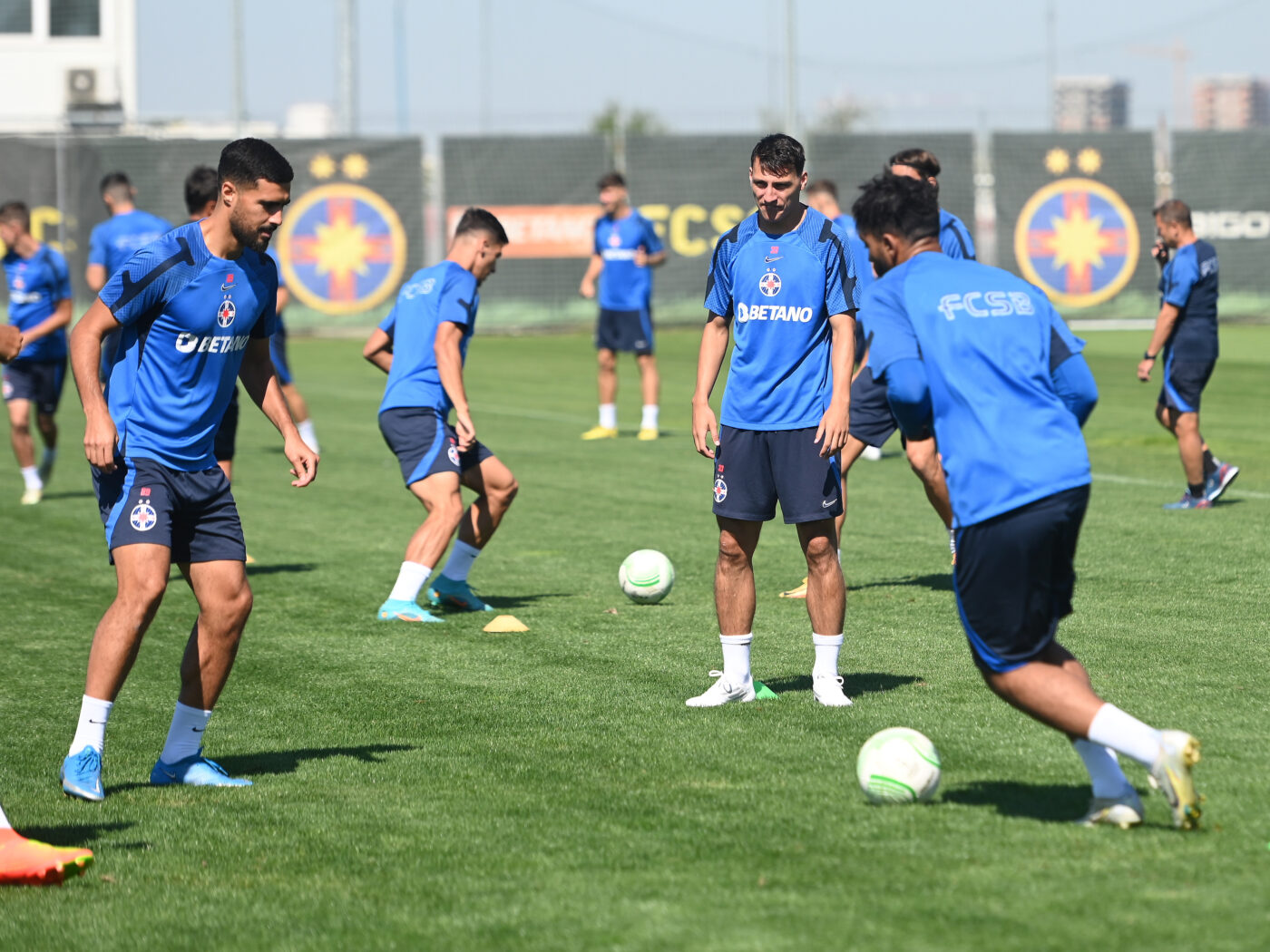 Măsuri dure la FCSB după victoria cu FC Argeș! Gigi Becali merge peste jucători la baza din Berceni. „Vă tai din salariu!”