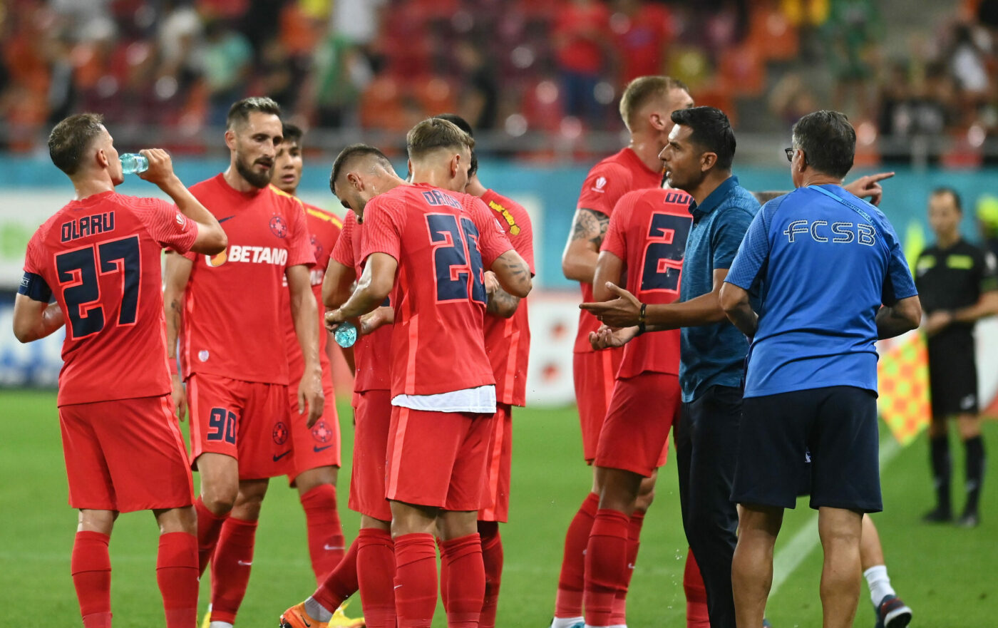 Nu mai au nicio șansă la FCSB! Trei jucători au fost pedepsiți de Nicolae Dică după repriza de coșmar cu Silkeborg