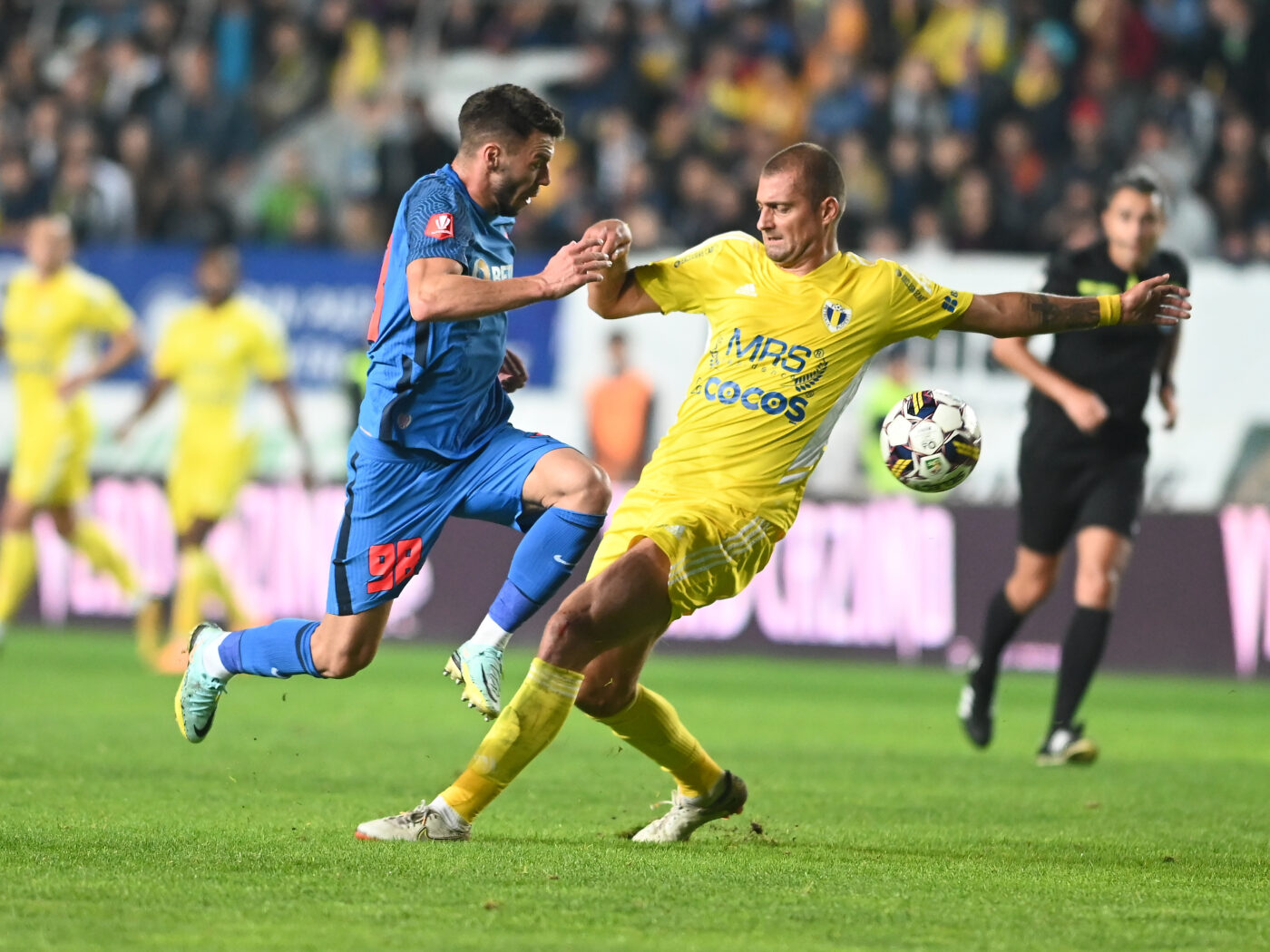 Obiectivul stabilit de Petrolul după ce Nae Constantin a rămas fără vedeta Gabi Tamaș: „Suntem în grafic!” | EXCLUSIV