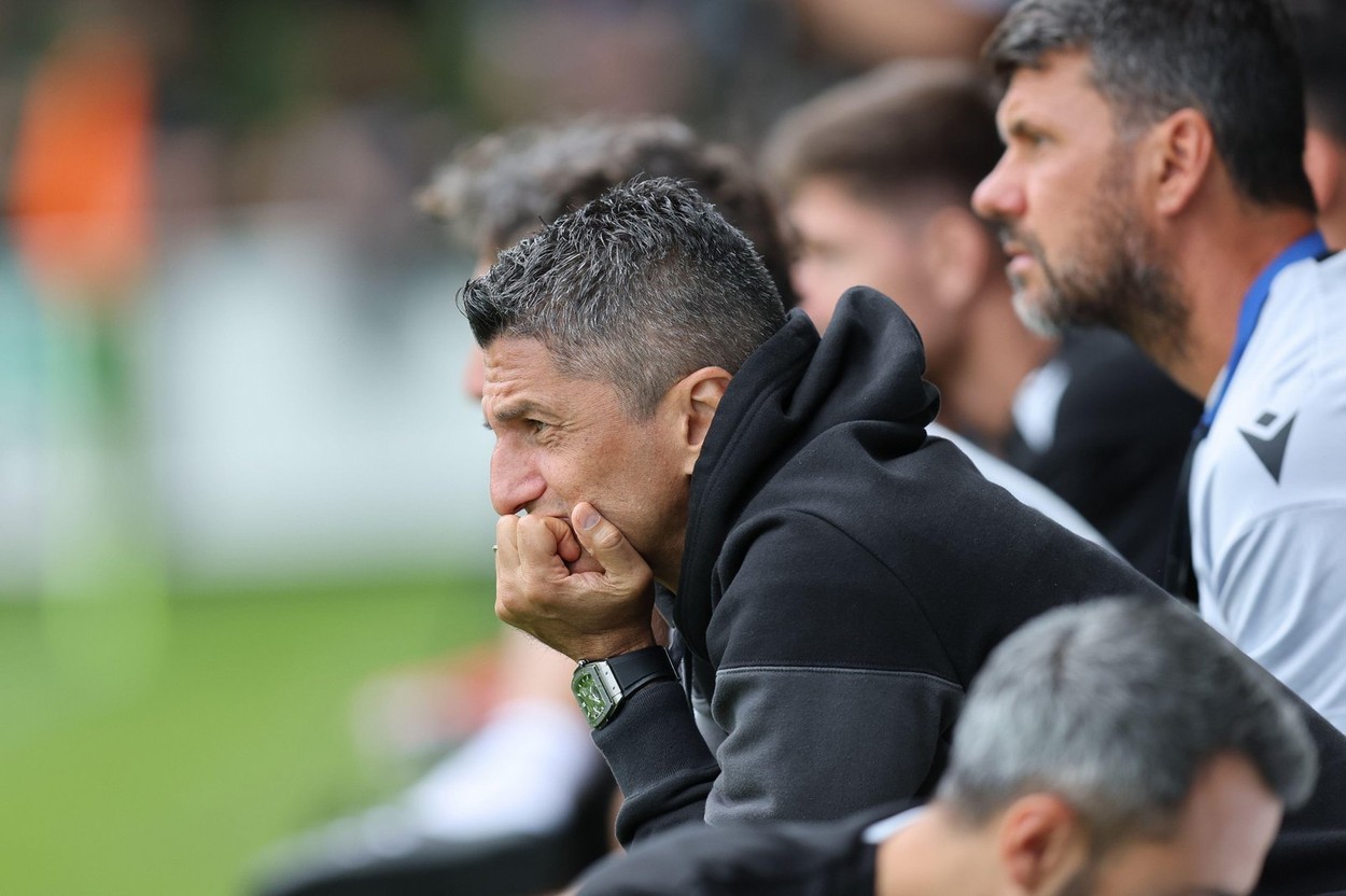 Patronul lui AEK Atena l-a umilit pe Răzvan Lucescu. „Ai făcut ce ai făcut și acum vrei să dăm mâna? Pleacă!”
