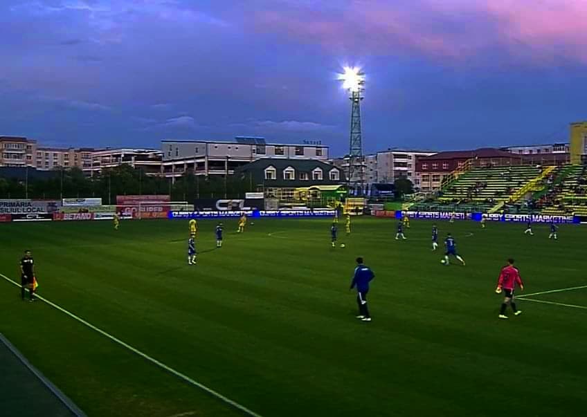 Probleme cu nocturna la Mioveni! Startul meciului cu FC U Craiova a fost întârziat