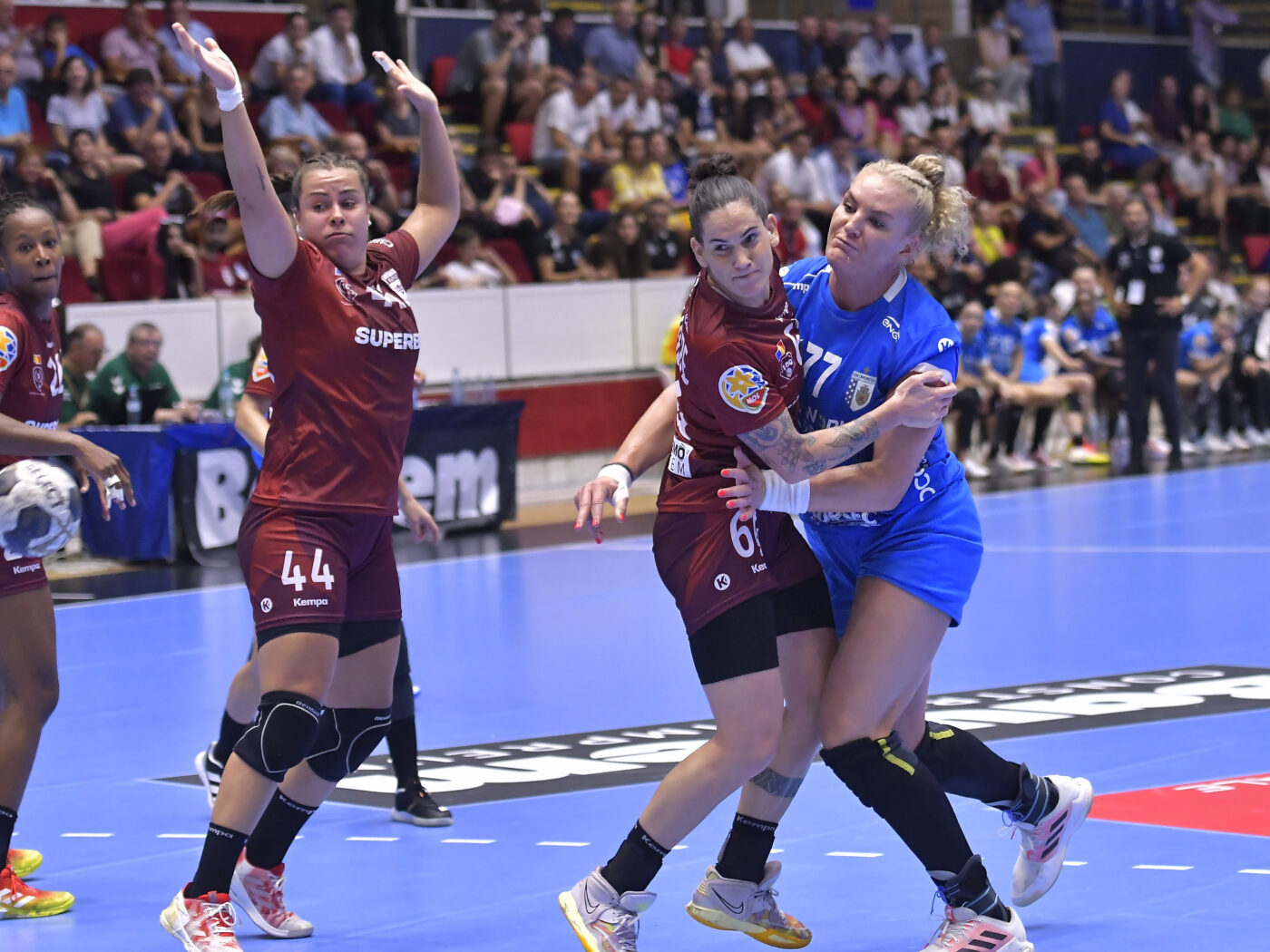 Cum se poate ajunge la „șocul” CSM București – Rapid în sferturile Ligii Campionilor la handbal feminin? Ultima etapă va decide ordinea meciurilor din optimi | SPECIAL