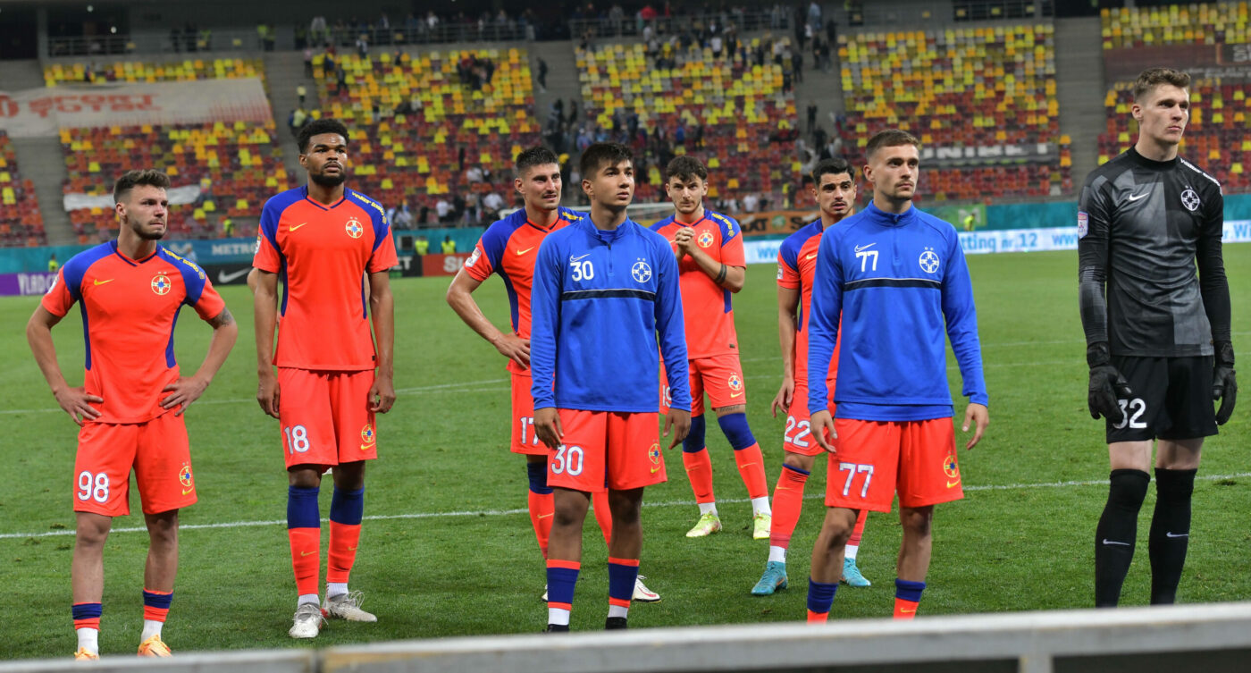 Încă un jucător pleacă de la FCSB! Dezvăluirea lui Nicolae Dică, după o discuție cu Mihai Stoica: „Ar fi bine să meargă în Liga 2!”