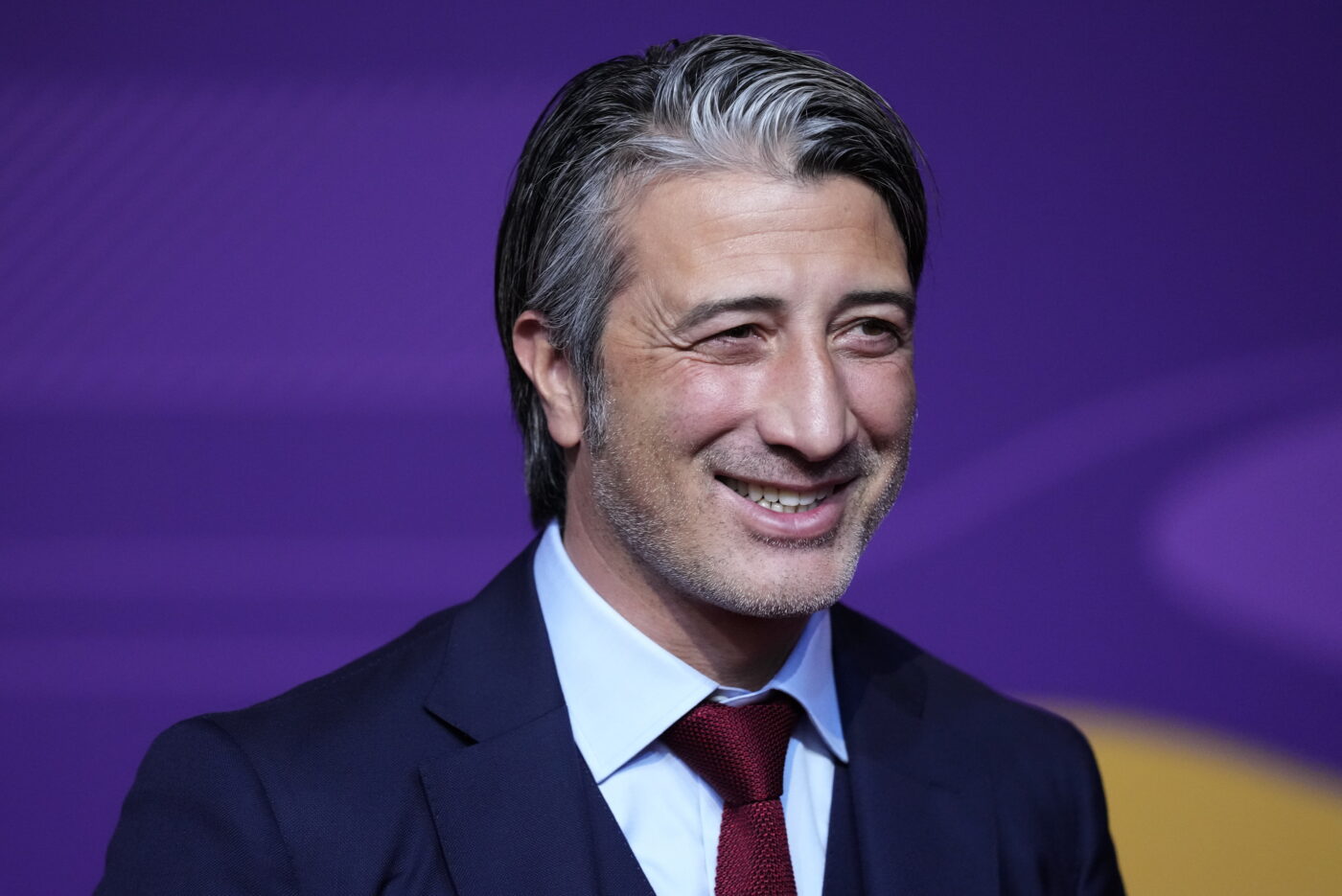 Presiune pe Edi Iordănescu! Selecționerul Elveției a dezvăluit marele atu pe care îl va avea în meciul cu România: „Este minunat!”