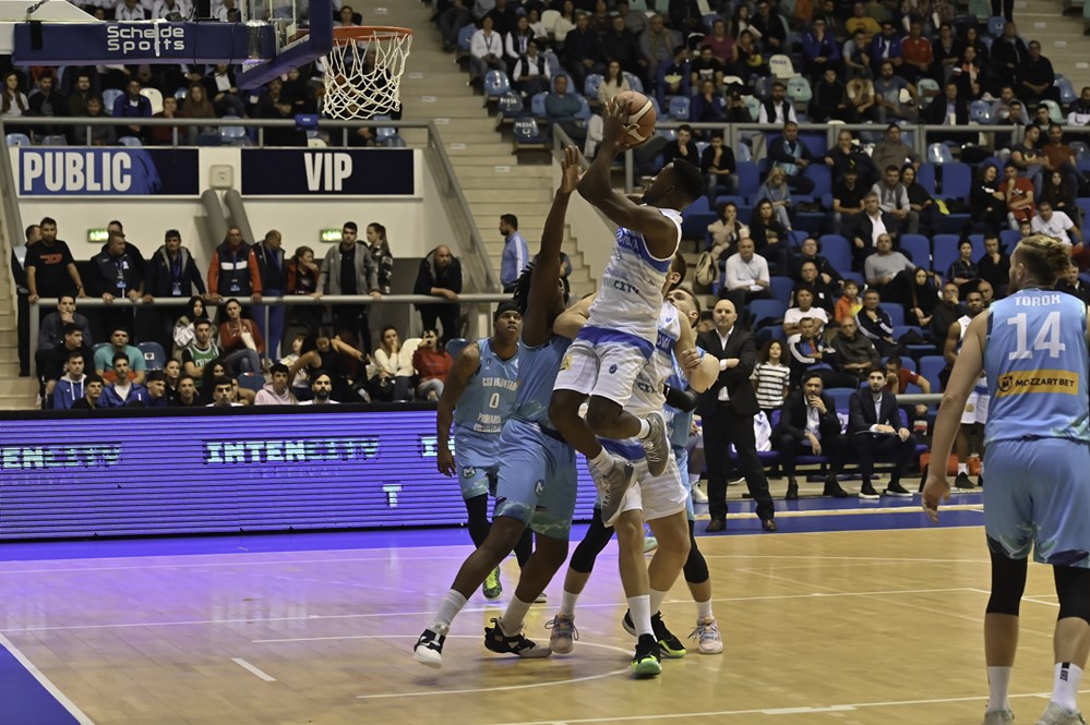 SCM Universitatea Craiova şi-a adjudecat duelul românesc din FIBA Europe Cup, cu CSO Voluntari