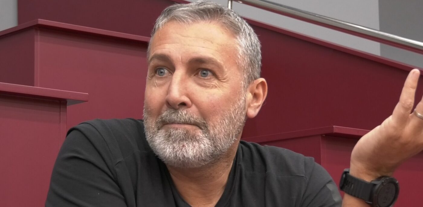 Spaniolul Carlos Viver nu înțelege reacția de supărare când Rapid mai pierde meciuri la handbal feminin! „De ce nu ne bucurăm? De ce?” | VIDEO EXCLUSIV