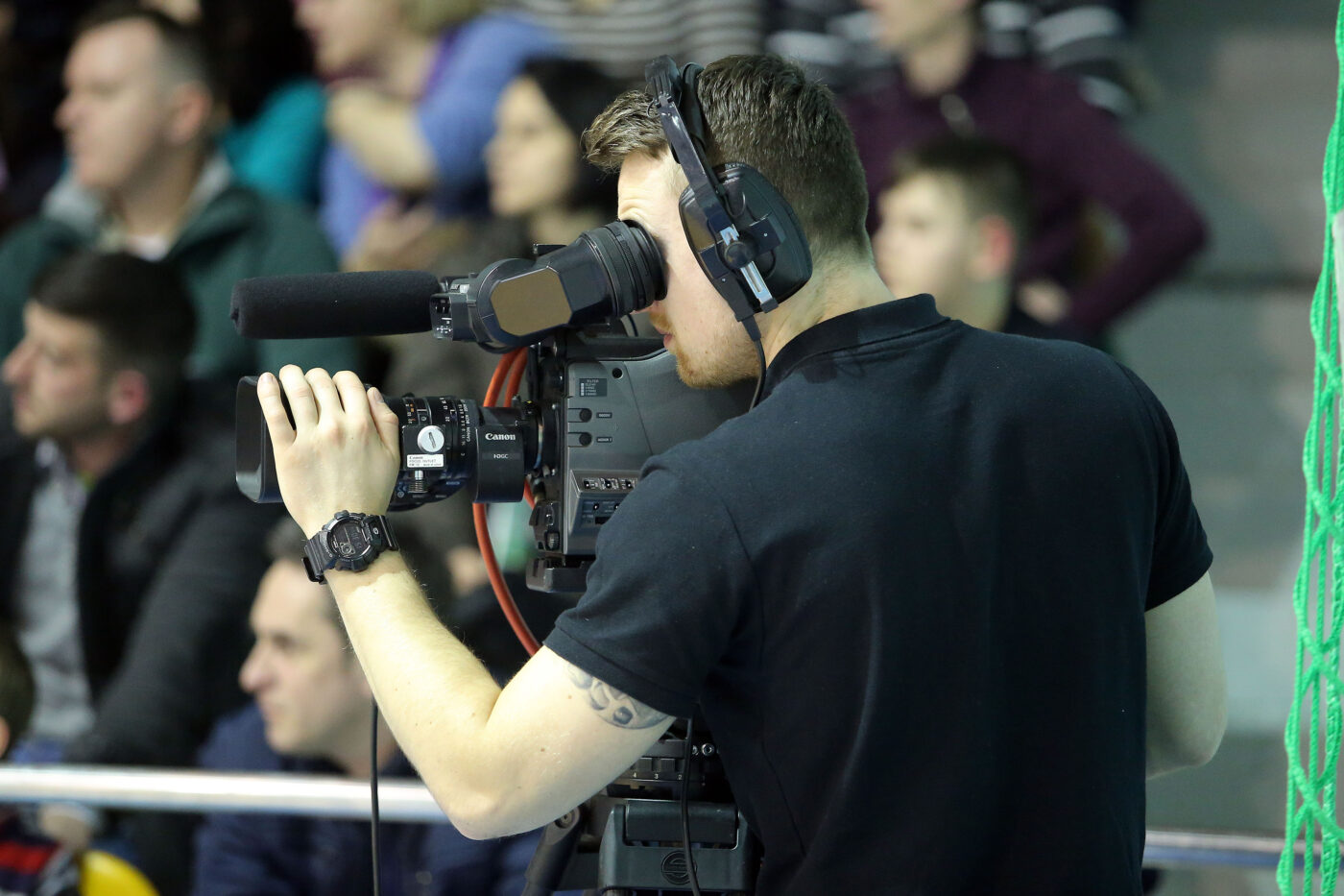 Seară de coșmar pentru Digi Sport, la Rapid – Farul! Ipostaza în care au fost puși comentatorii și ce s-a întâmplat cu transmisia în repriza a doua din Giulești