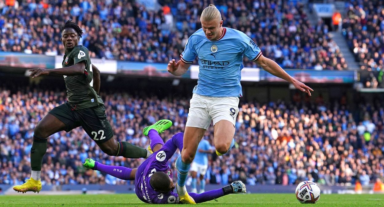 Și „roboții” mai dau pe lângă! Erling Haaland, ratare incredibilă în Manchester City – Southampton
