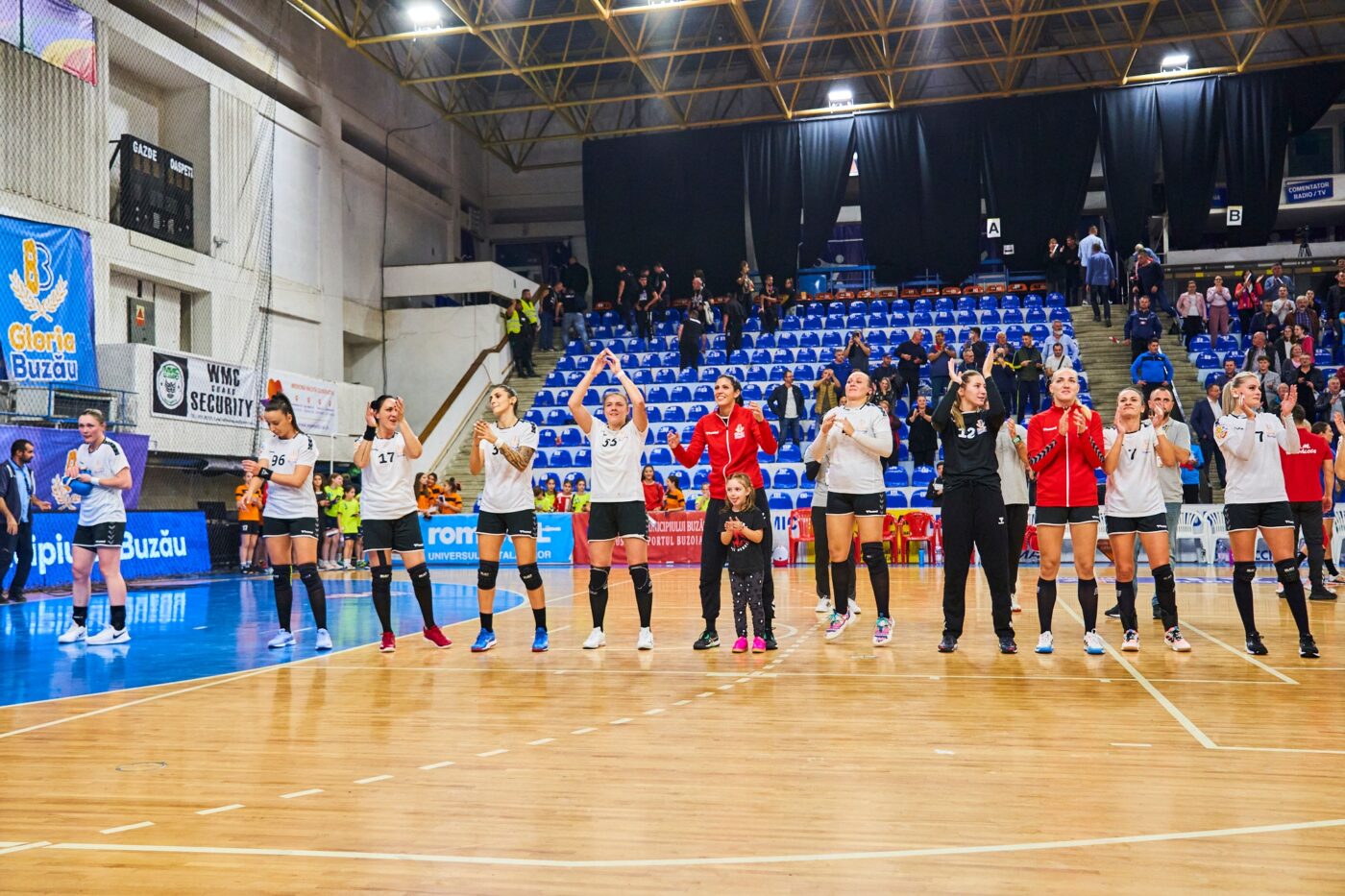 Lovitură de teatru în handbal! Gloria Buzău s-a calificat în turul următor pentru că o adversară din Spania, Costa del Sol Málaga, a folosit o jucătoare care nu era pe foaia de joc