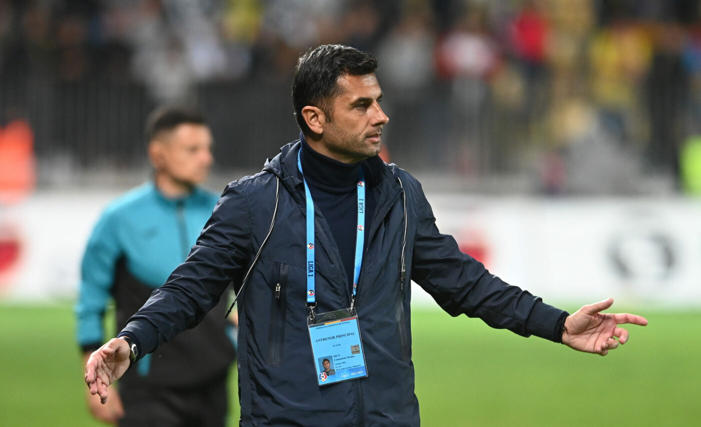 Nicolae Dică, haz de necaz după ce FCSB a terminat meciul cu UTA în opt jucători: „N-o mai făcusem pe asta până acum”. Ce spune despre cele trei cartonașe roșii primite de echipa lui: „Benga trebuia să ia patru cartonașe galbene”