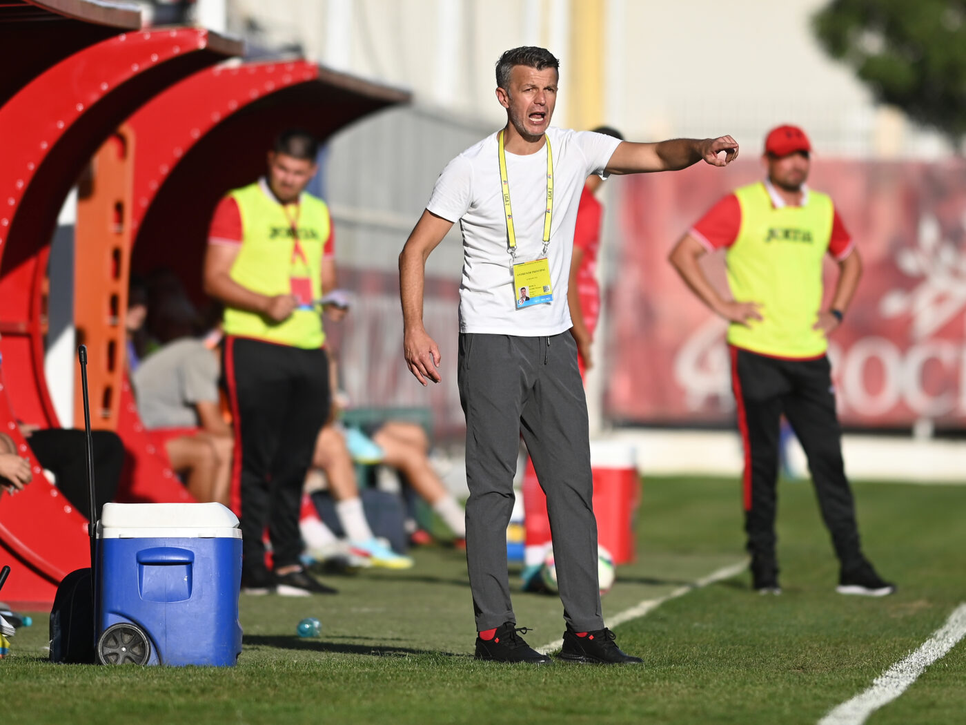 Activitatea lui Ovidiu Burcă de la Dinamo nu i-a convins în totalitate pe urmăritorii ProSport Live, deși „câinii” au ajuns la trei puncte de play-off | EXCLUSIV