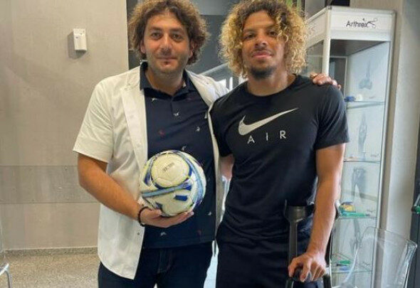 Jayson Papeau a aflat cât va sta departe de gazon! Când se va întoarce pe teren fotbalistul preferat al tribunelor rapidiste