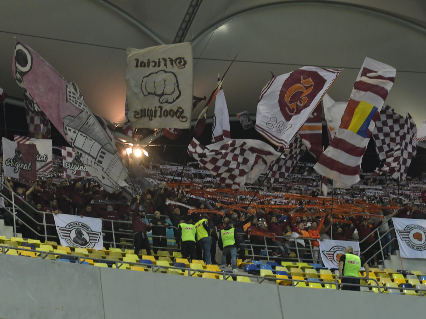 Rapid și-a exprimat nemulțumirea pentru actele Jandarmeriei de la derby-ul cu FCSB: „Cerem ministrului Bode să ia măsuri urgente pentru stoparea acestor practici”