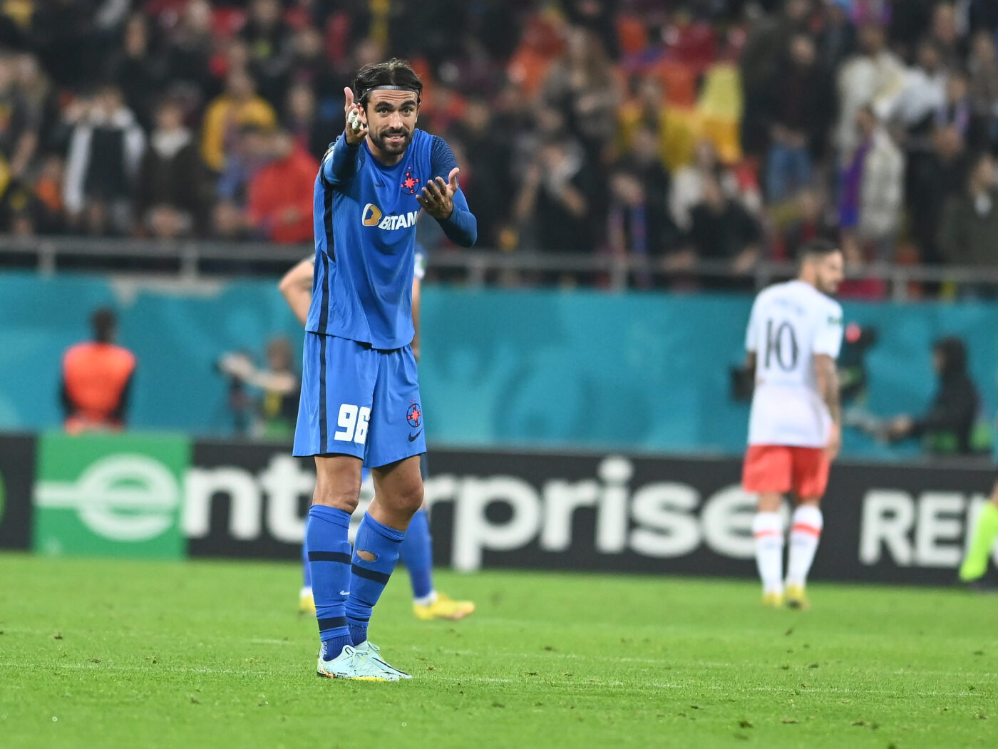 Andrea Compagno a vorbit despre principala problemă de la FCSB. „N-are nicio importanță că pe hârtie suntem foarte buni!”