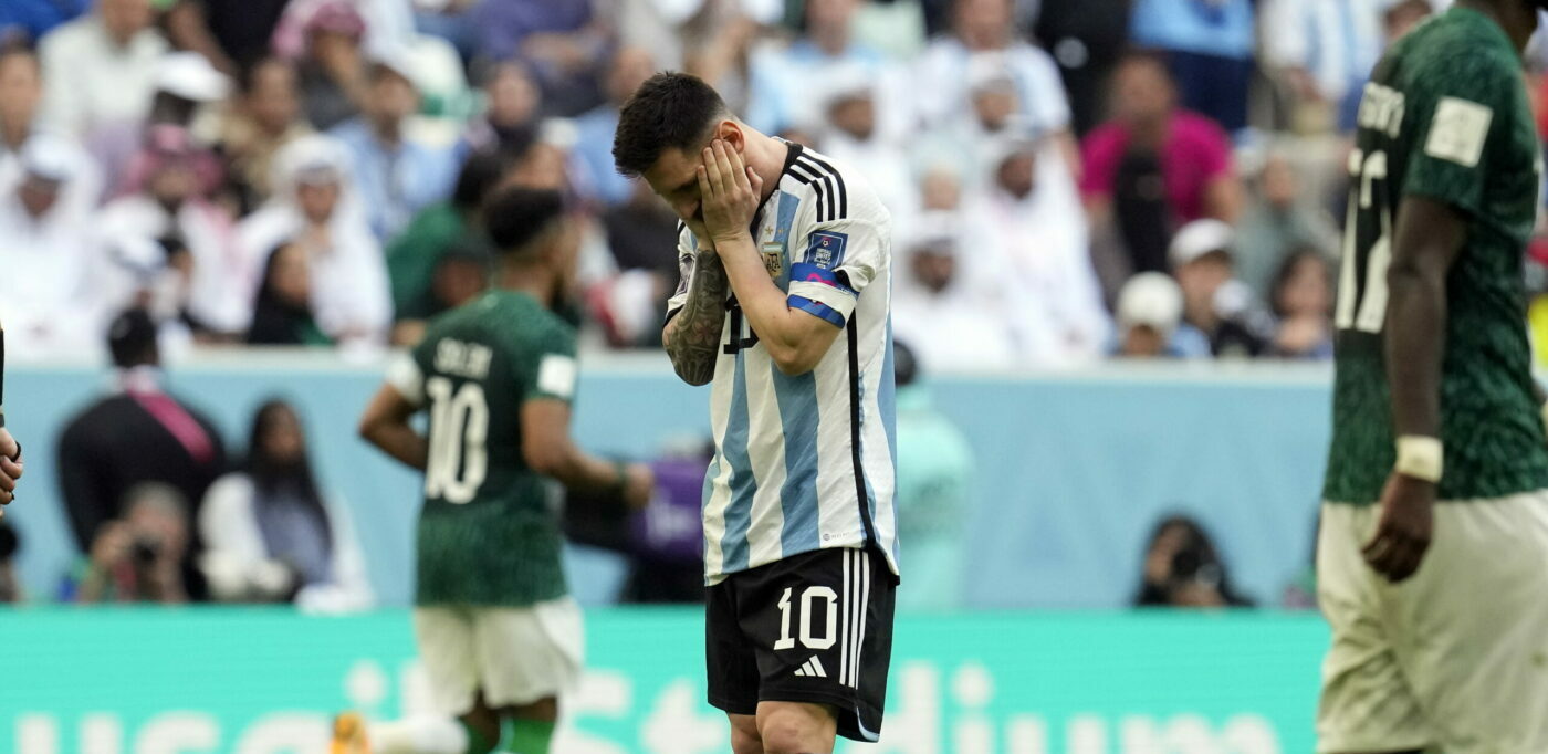 Presa din Argentina, înmărmurită după rușinea istorică suferită! „Una dintre cele mai mari dezamăgiri din istoria Cupei Mondiale! Arabia Saudită a lăsat întreg globul pământesc cu gura căscată”