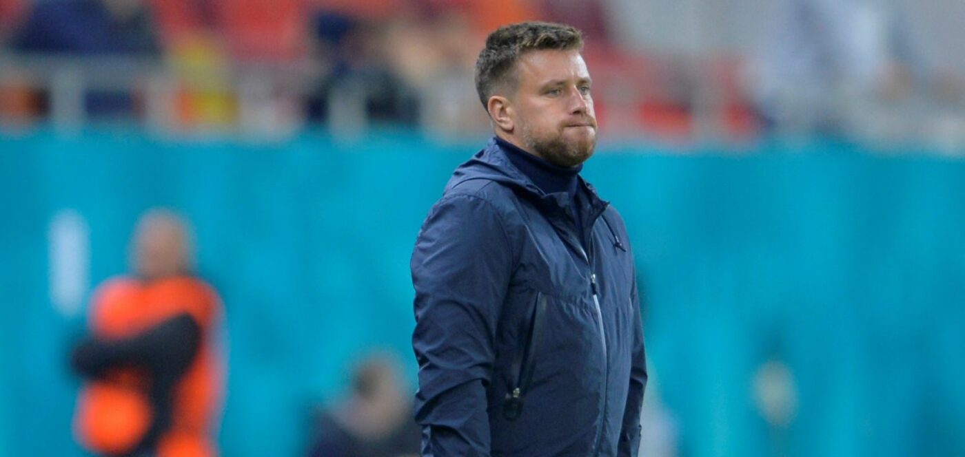 Consilierul lui Răzvan Burleanu a dezvăluit care e situația lui Mihai Pintilii la FCSB! Ce spune legea! „Nu ştiu cum poţi fi angajat antrenor, dacă nu ai acest carnet”