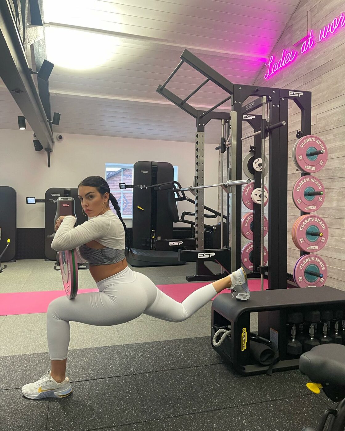 Cum arăta Georgina Rodriguez, iubita lui Cristiano Ronaldo, acum 8 ani: pare o altă femeie! Luxul pe care portughezul i l-a pus la picioare a transformat-o total | FOTO