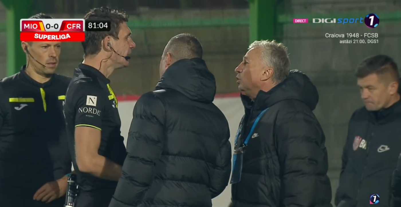 Faza controversată la care Dan Petrescu „a luat foc”! Arbitrul a refuzat să dea un penalty pentru CFR Cluj, chiar dacă pe reluări contactul a fost evident