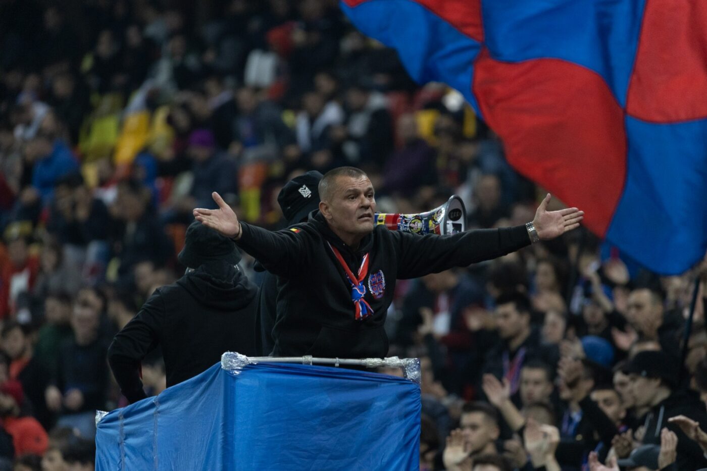 Gigi Becali, avertizat de liderul suporterilor FCSB-ului: „Trebuie să încetăm cu aceste lucruri! E al șaptelea campionat pe care îl pierdem pe mâna lui! Noi nu suntem slujitori!” | VIDEO EXCLUSIV ProSport Live
