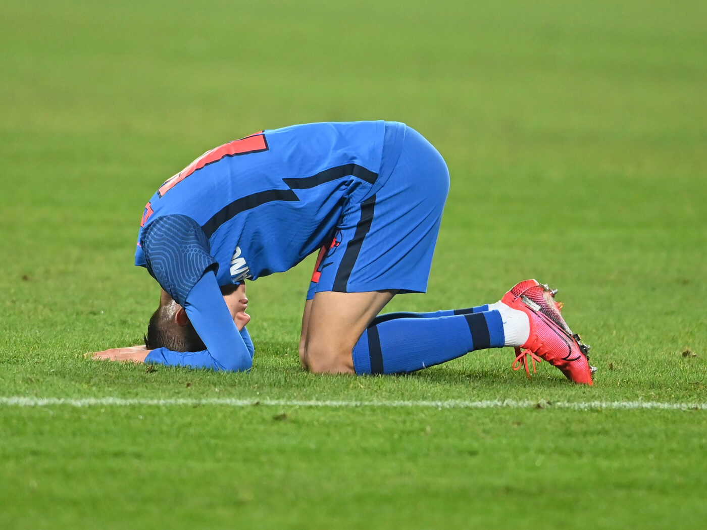 Gigi Becali, explicații hilare despre forma slabă a jucătorilor de la FCSB. „Dracii îi pune să dea pasă la adversar, să nu alerge!”