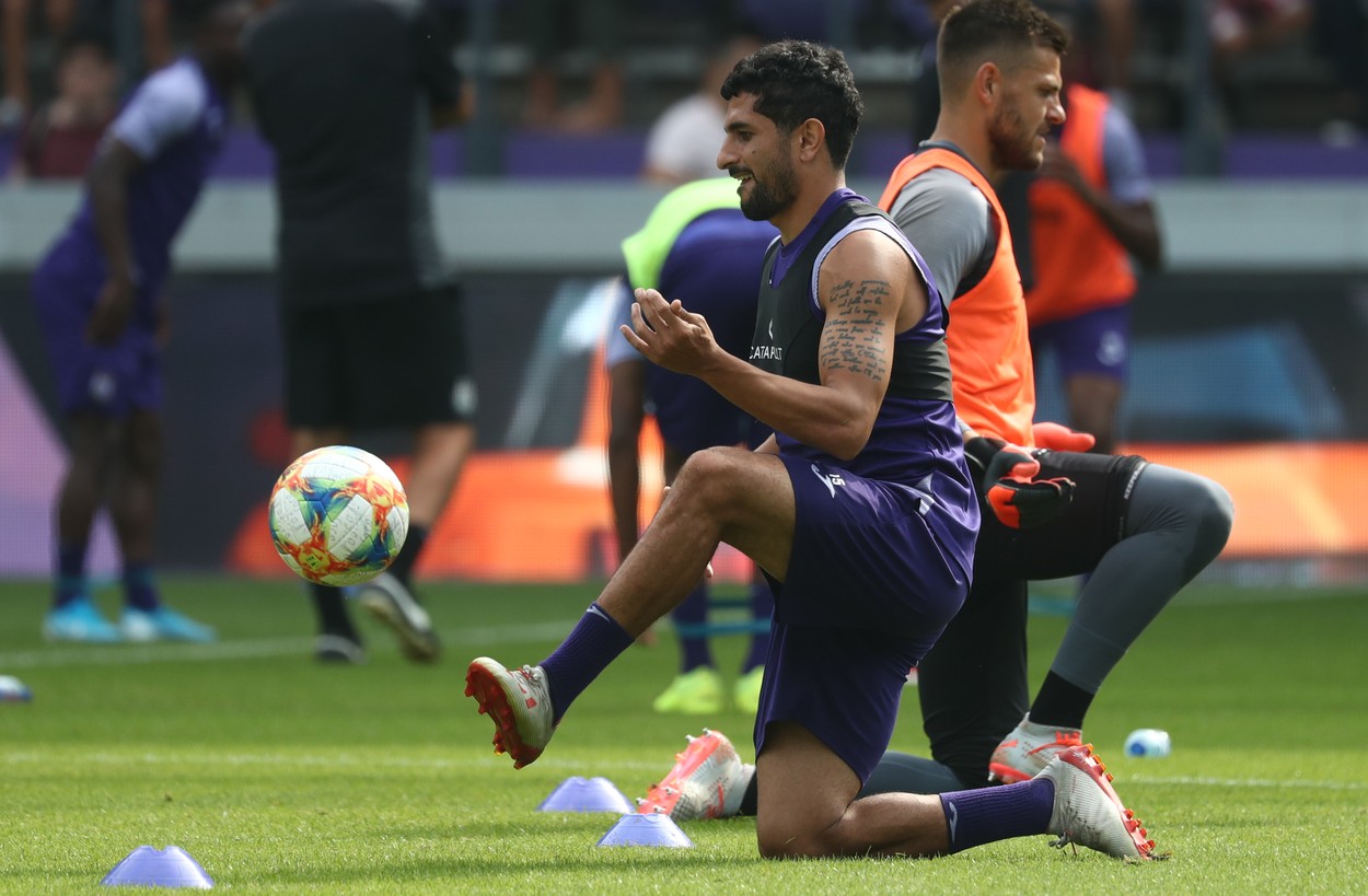 Gigi Becali vrea să transfere de la echipa lui Laurețiu Reghecampf! Fotbalistul trecut pe la Gent și Anderlecht, pe lista patronului de la FCSB