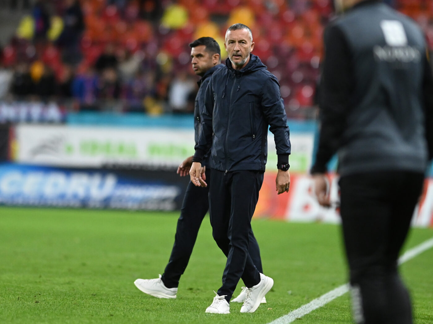 FCSB a hotărât viitorul antrenorului principal! Mihai Stoica a făcut anunțul: „Așa vom face”