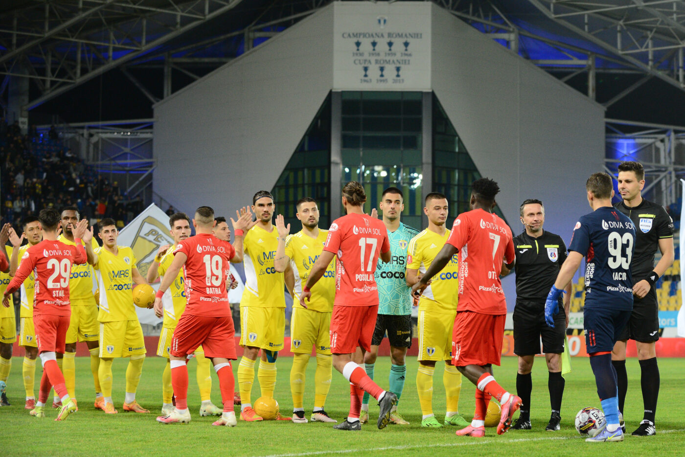 Jucătorii unei echipe din Superliga așteaptă rezolvarea problemelor financiare: „E aceeași poveste!” | VIDEO EXCLUSIV