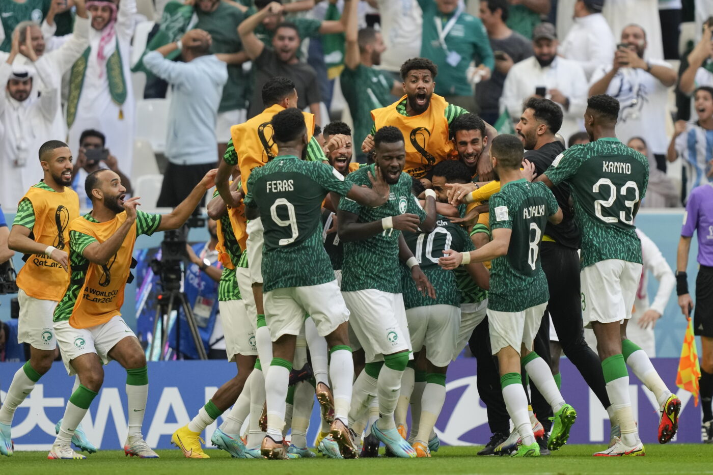Primă istorică pentru victoria colosală cu Argentina: câți bani vor primi fotbaliștii Arabiei Saudite! | VIDEO EXCLUSIV