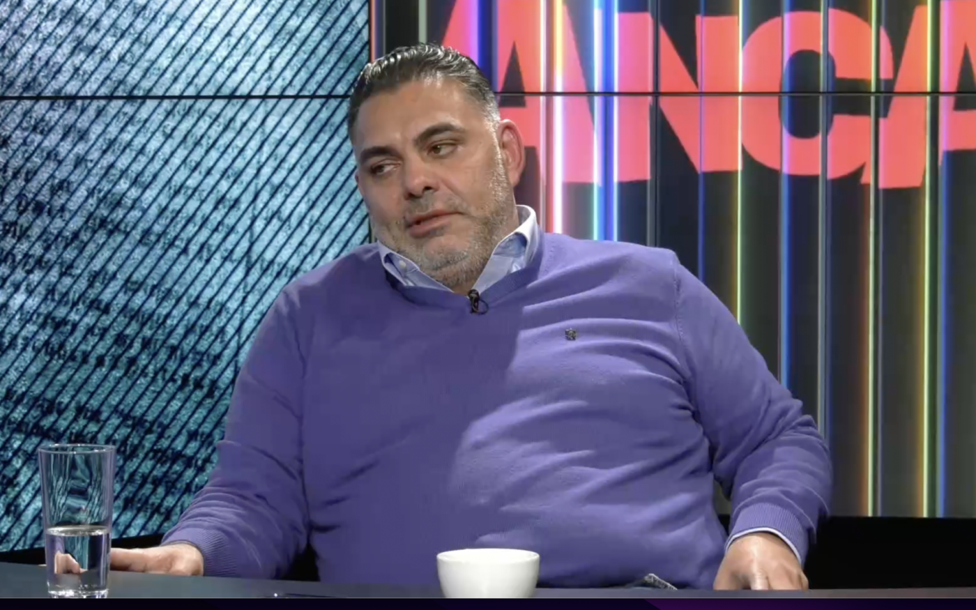 Fratele lui Ilie Dumitrescu, dezvăluiri incendiare despre momentul în care fostul membru al Generației de Aur și-a dat seama că e timpul să se retragă: „«Atunci mi-am dat seama că nu mai pot!» Eu i-am zis că e nebun, «s-au repliat fraierii mai repede»!” | VIDEO