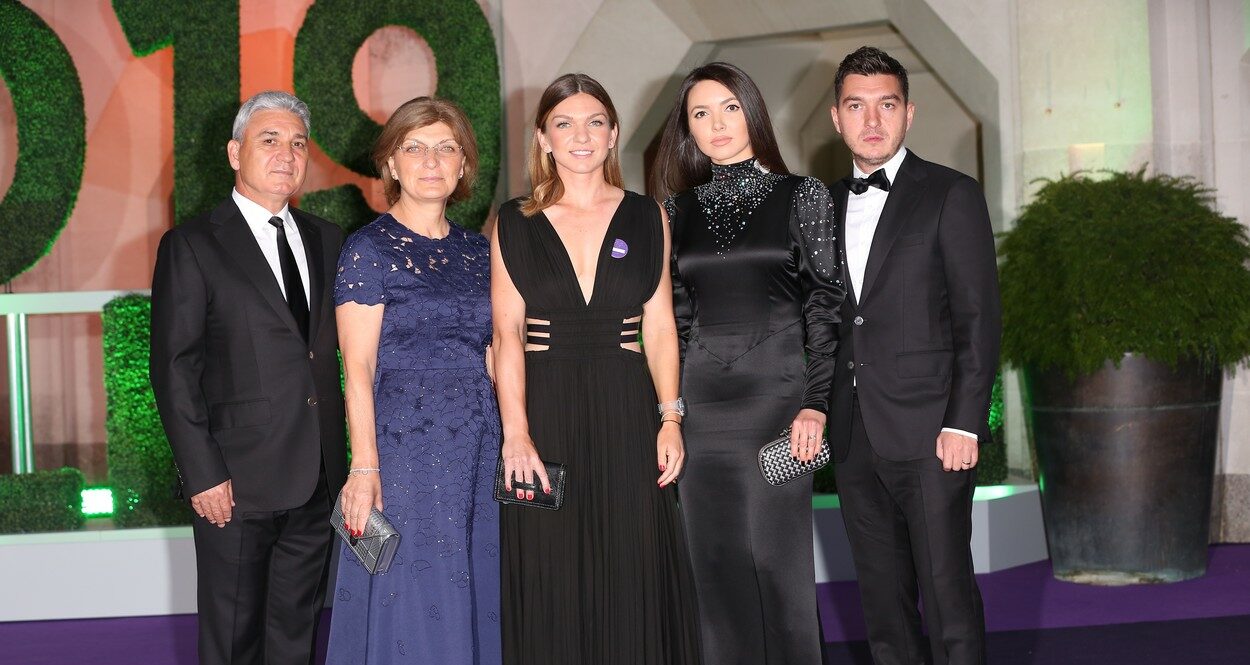 Lovitură dată de familia Simonei Halep, înainte de procesul sportivei: „Au oferit cel mai mare preţ!” Cât au scos din buzunar pentru a-și extinde imperiul