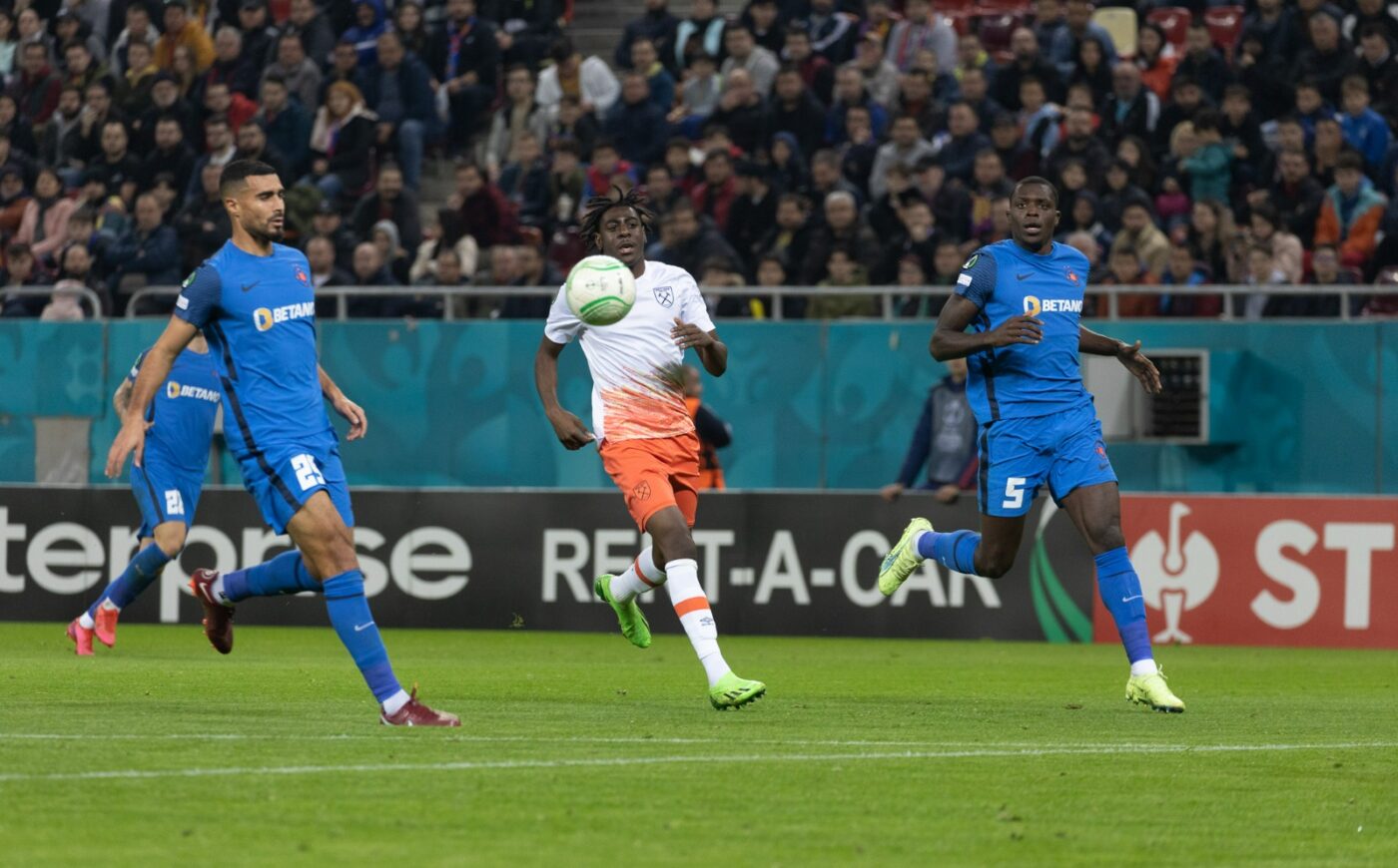 Joyskim Dawa a comis-o din nou! Cum a putut să se plaseze stoperul camerunez la faza golului celor de la West Ham United