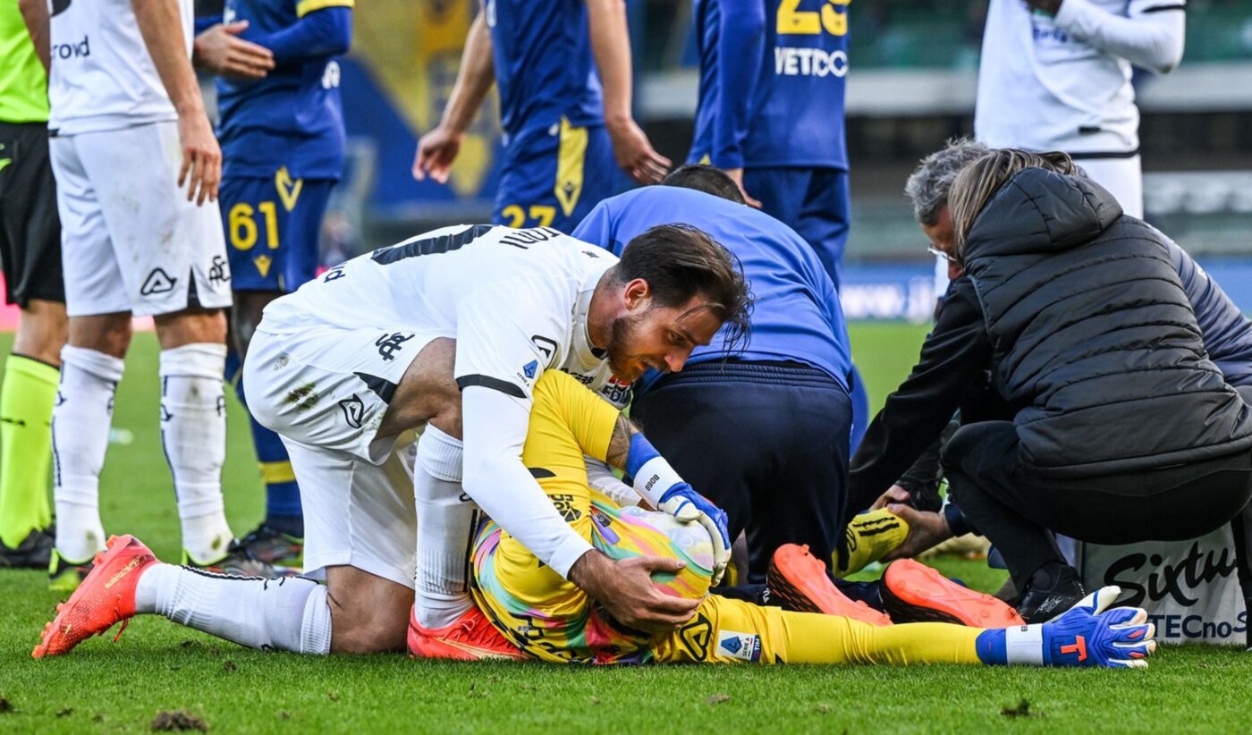 Accidentarea care a terifiat Italia! Un portar din Serie A și-a rupt piciorul în cel mai brutal mod posibil și va rata Campionatul Mondial din Qatar 2022 | VIDEO