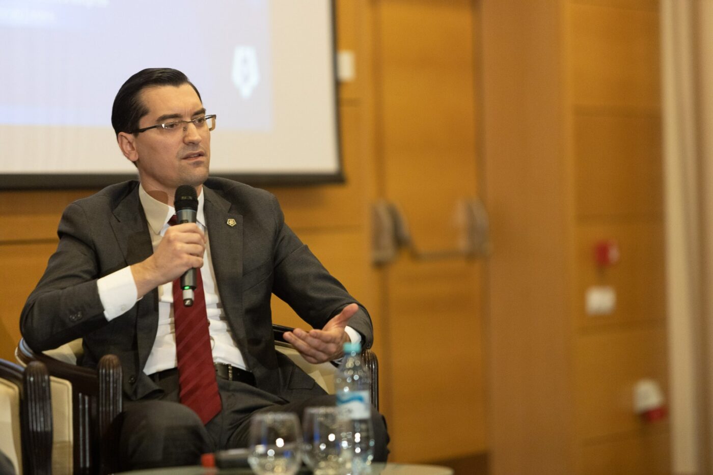 Răzvan Burleanu anunță: „Edi Iordănescu va fi prezent la Cupa Mondială!”. Pe cine „spionează” selecționerul la turneul din Qatar