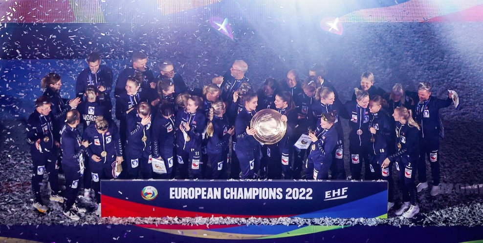 Campioană europeană la handbal feminin este Norvegia! Au întors scorul înregistrat la pauză grație portăriței Katrine Lunde, incredibilă prestație la 42 de ani