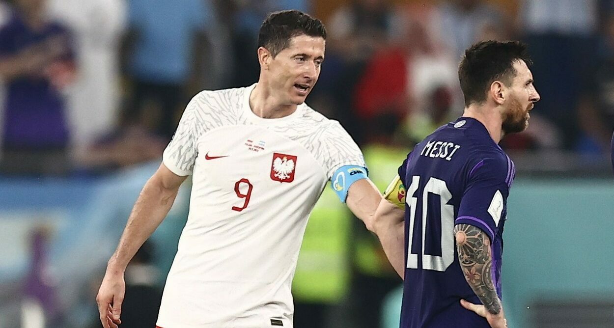 Gestul prin care Leo Messi l-a sfidat pe Robert Lewandowski după un fault! Starul argentinian nici nu l-a privit în ochi | FOTO