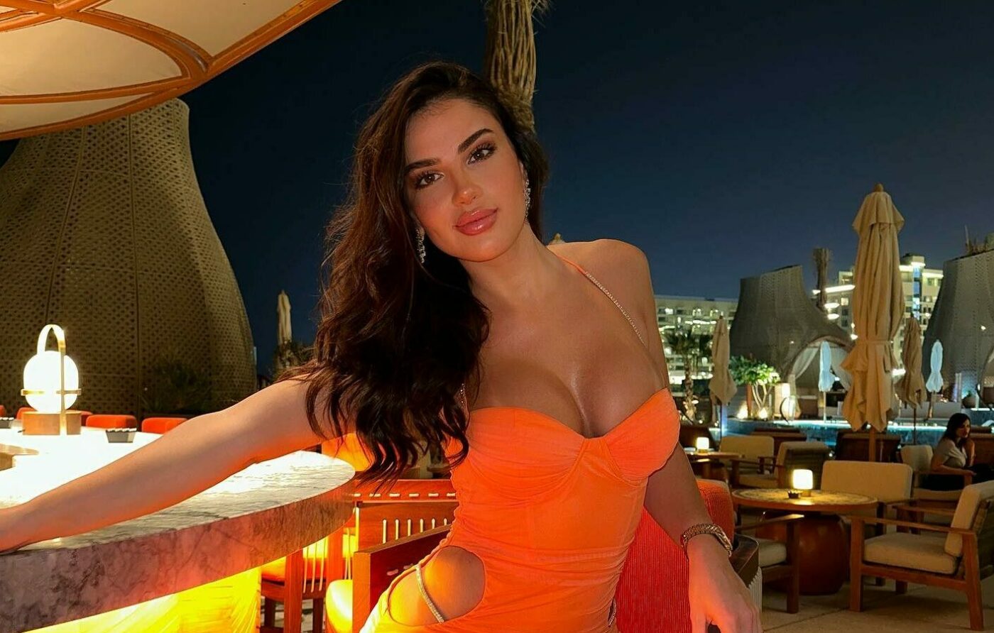 Adriana Paul, tânăra din România care a stat pe scenă cu Leo Messi, dezvăluiri de la Campionatul Mondial. „O experiență de nedescris! Eu sunt fată de la țară, mulgeam vacile dimineața!” | GALERIE FOTO