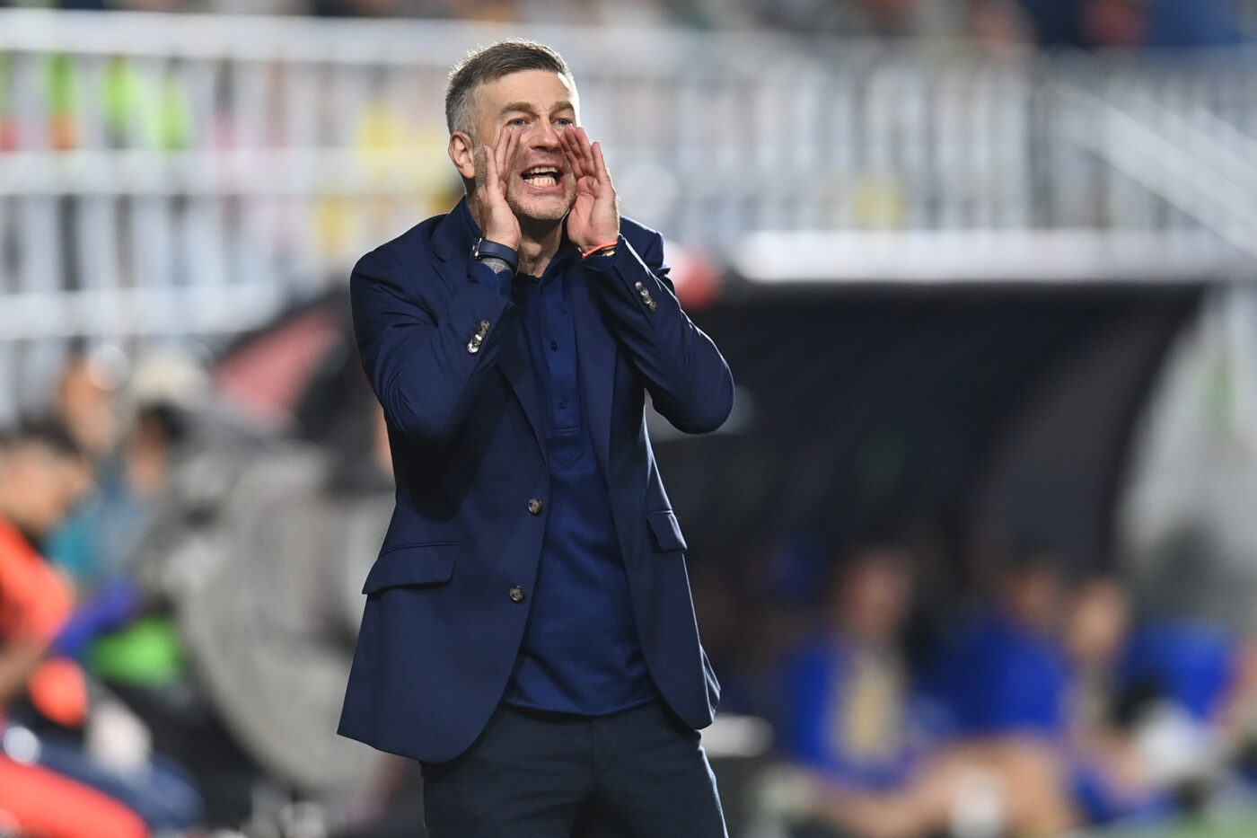 România la EURO, dincolo de orgolii! Surprizele lui Iordănescu într-un fotbal dominat de ranchiună: se bazează pe fundașul al cărui impresar l-a atacat recent și convoacă aproape sigur mijlocașul care declara că e invizibil la selecție! | EXCLUSIV