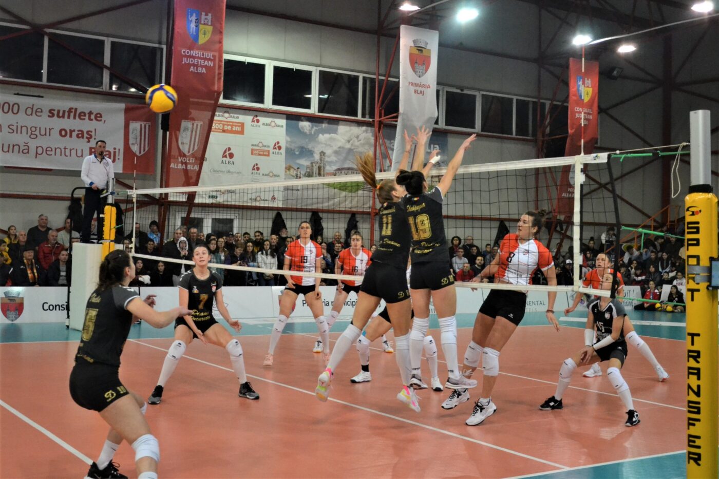 Gafa anului în sportul românesc! O campioană este în pericol să piardă la masa verde după ce a evoluat cu șase jucătoare străine