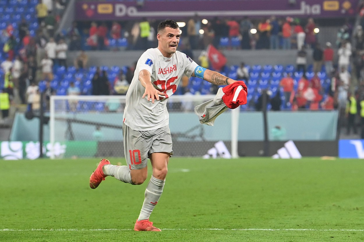 Gestul de sfidare totală pe care l-a făcut Granit Xhaka la adresa Serbiei! Elvețianul de origine kosovară nu a ratat momentul pentru care va fi urât de o țară întreagă | VIDEO