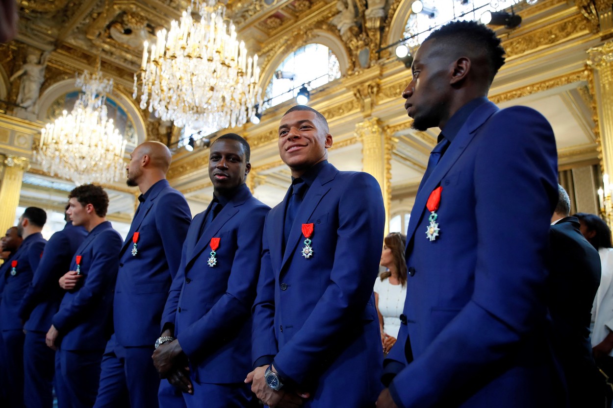 Internaționalul francez și-a anunțat retragerea din fotbal. Mesajul emoționant al fostului jucător de la PSG