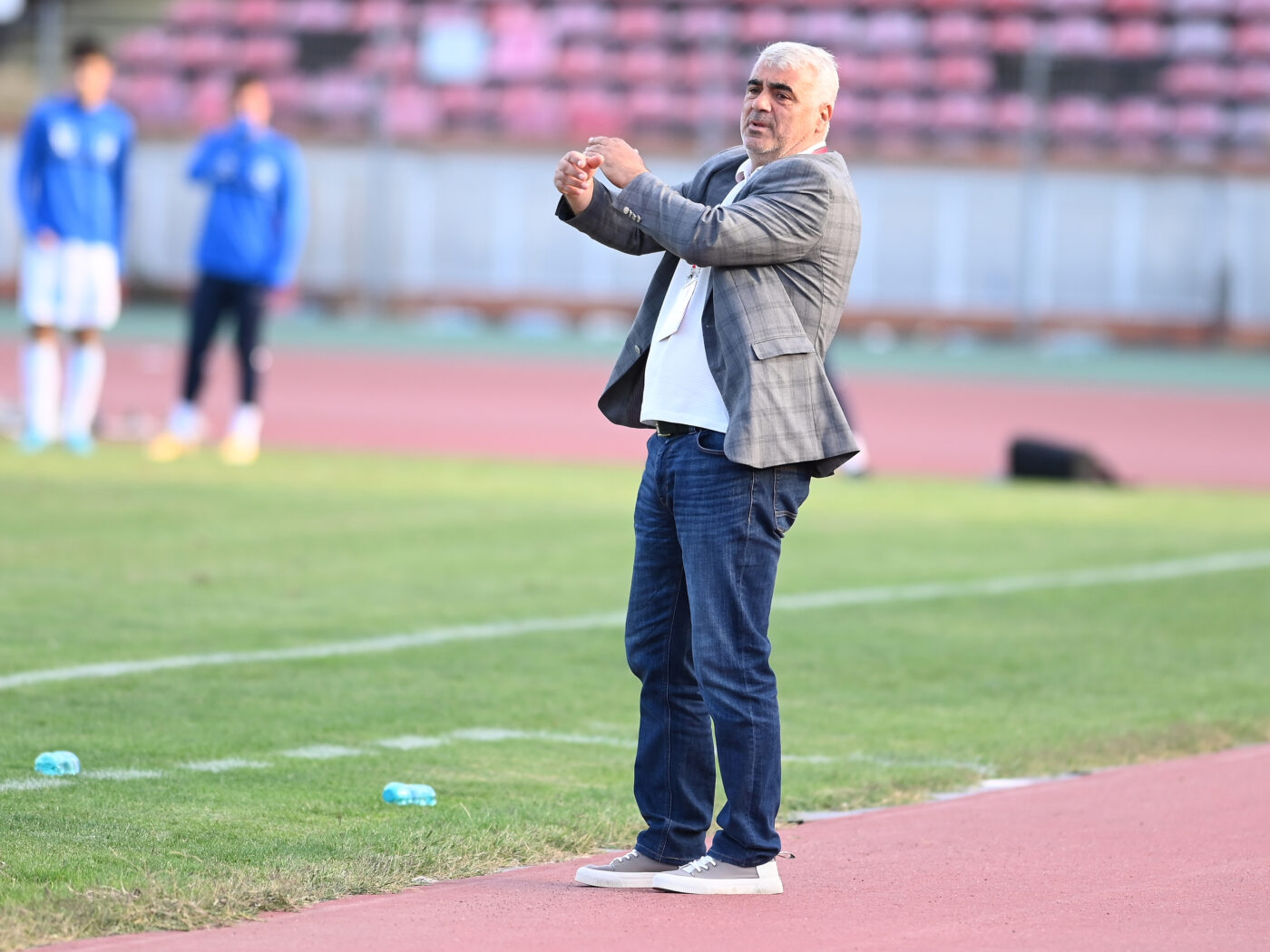 Leo Strizu nu se mai ferește! Antrenorul a recunoscut tot ce se întâmplă la FCSB. „Domnul Becali hotărăște, iar noi suntem simpli executanți!”