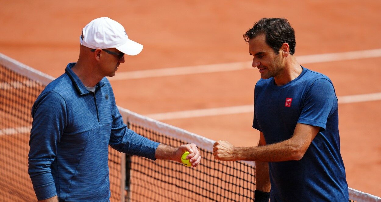 Antrenorul lui Roger Federer și-a găsit un nou angajament după retragerea elvețianului! Darren Cahill a aplaudat decizia: „Inteligentă mișcare!”
