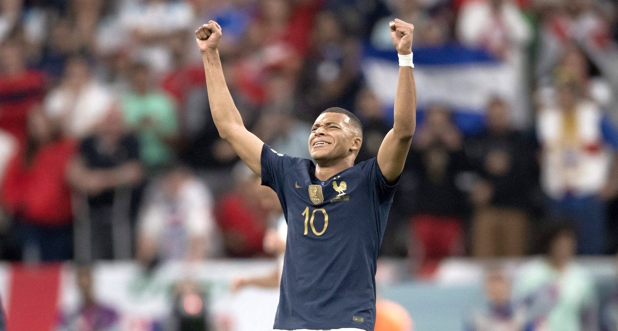 Kylian Mbappe, reacție emoționantă după calificarea Franței în semifinalele Cupei Mondiale din Qatar: „Un pic mai aproape!”