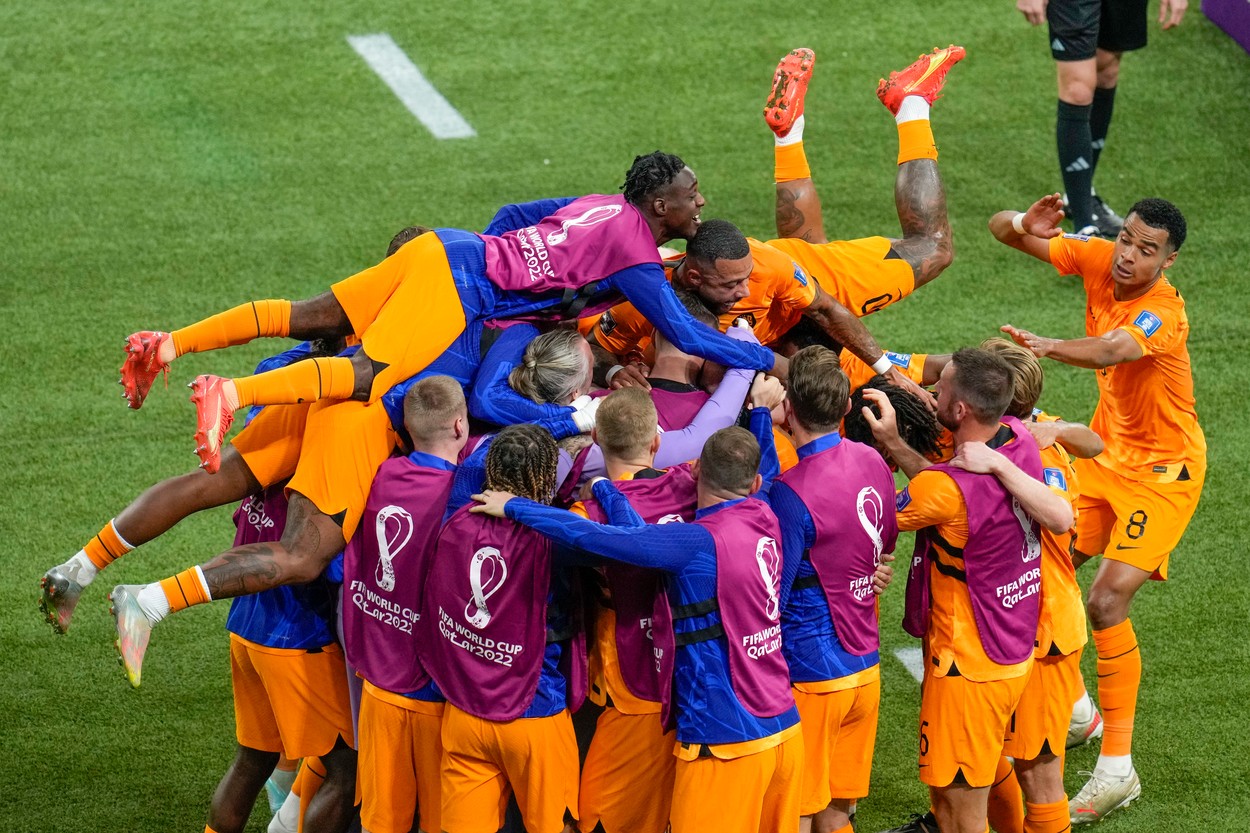Olanda – SUA 3-1, în „optimile” Campionatului Mondial din Qatar. „Portocala mecanică” se califică în sferturile de finală ale competiției