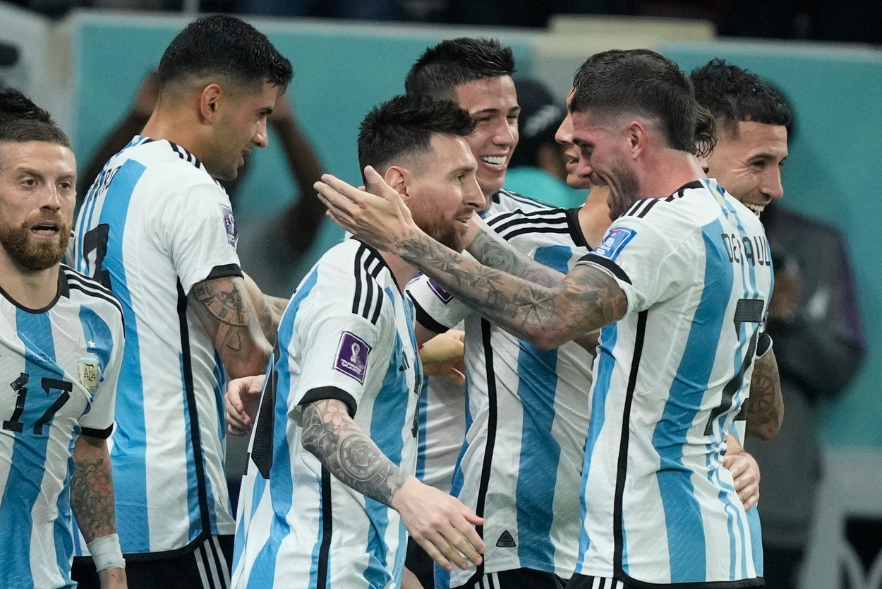 Argentina – Australia 2-1, în optimile de finală ale Campionatului Mondial. „Pumele” se califică cu emoții în „sferturile” competiției