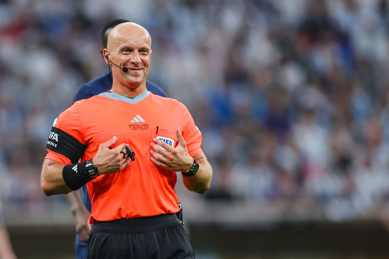 Arbitrul finalei Campionatului Mondial se apără, după ce fanii francezilor consideră că a favorizat Argentina: „Există ziare care caută mult zgomot”