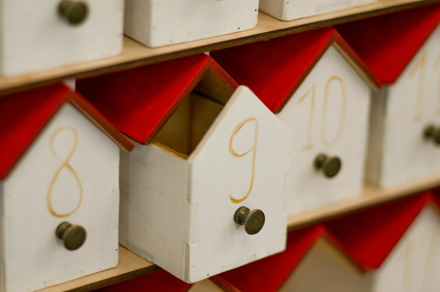 ADVERTORIAL | Beneficiile de a oferi unui copil un calendar advent cadou